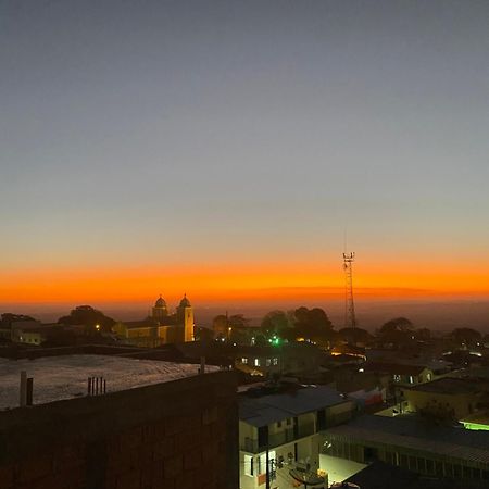 Villa Kitnet Por Do Sol à São Tomé das Letras Extérieur photo